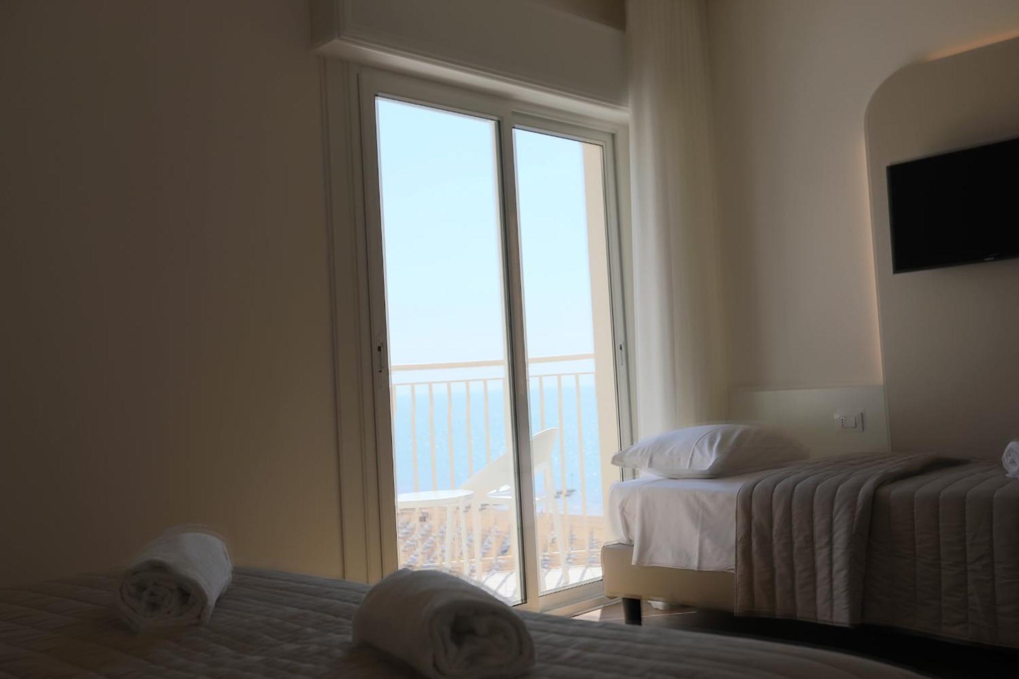 Hotel Concordia 리도 디 예솔로 외부 사진